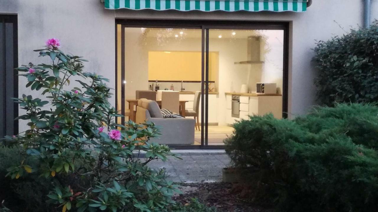 ロデーズLe Denyspuech 55M2 Plein Centre Avec Jardin!アパートメント エクステリア 写真